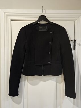 BCBGMAXAZRIA Black Cropped Zip Front Jacket